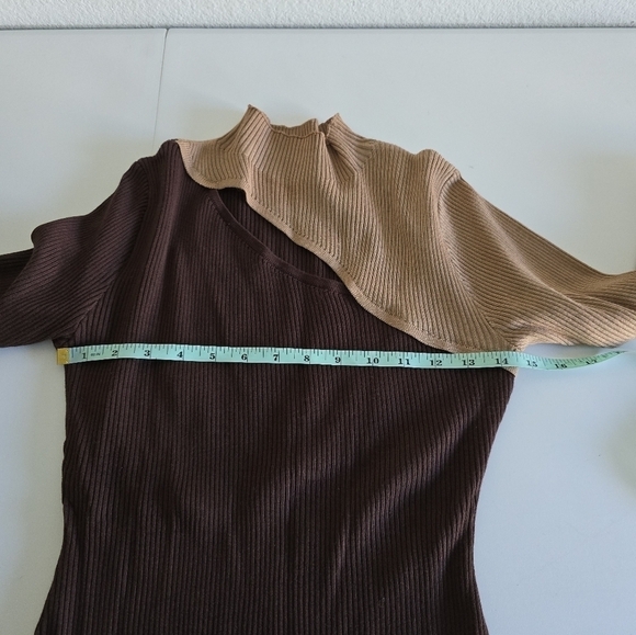 Almost Famous Women Knit Turtle Neck  Sweater Dress Open Chest Sz L Cozy Casual - Picture 7 of 9